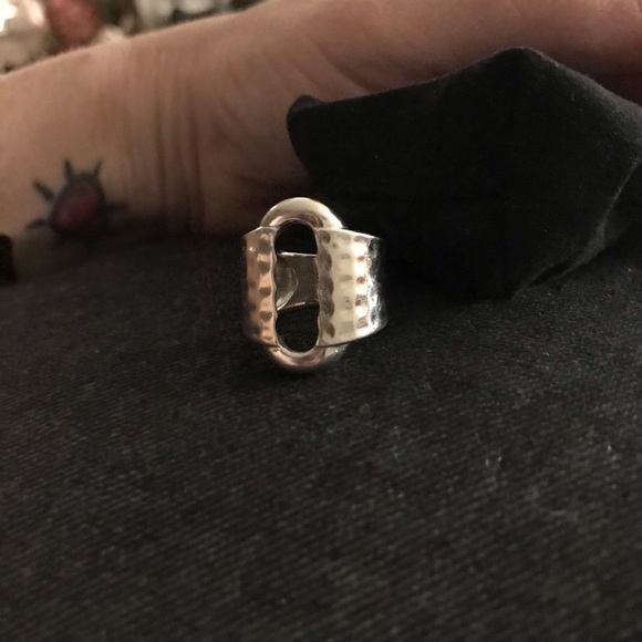 New solid sterling silver ring - Picture 2 of 7